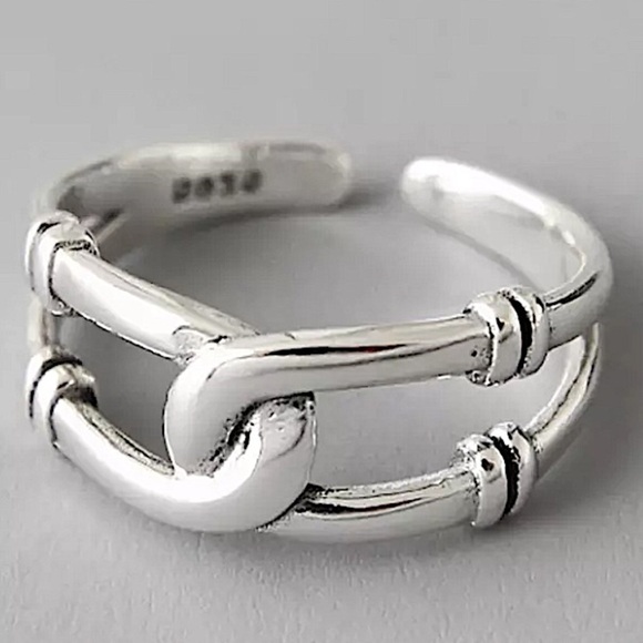 STERLING SILVER KNOT RING MINIMALIST - Picture 11 of 13